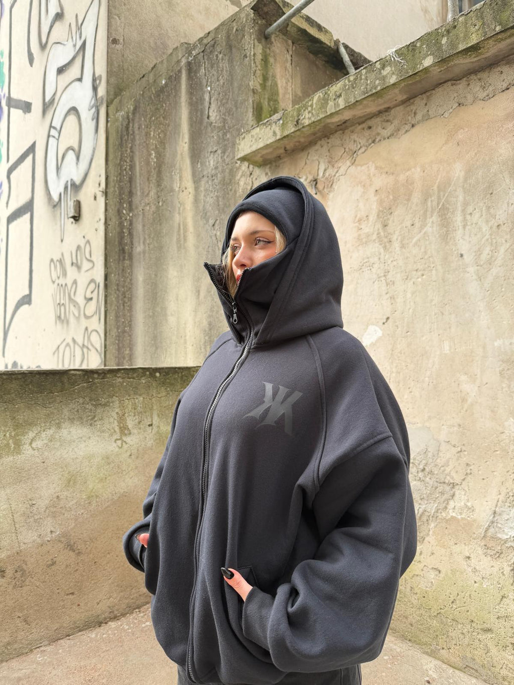 Campera Balaclava Negro [Kaboa x Clara Aguayo]