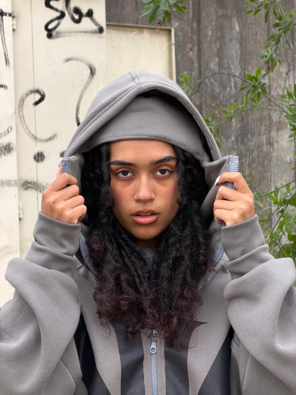 Campera Balaclava Gris [Kaboa x Clara Aguayo]