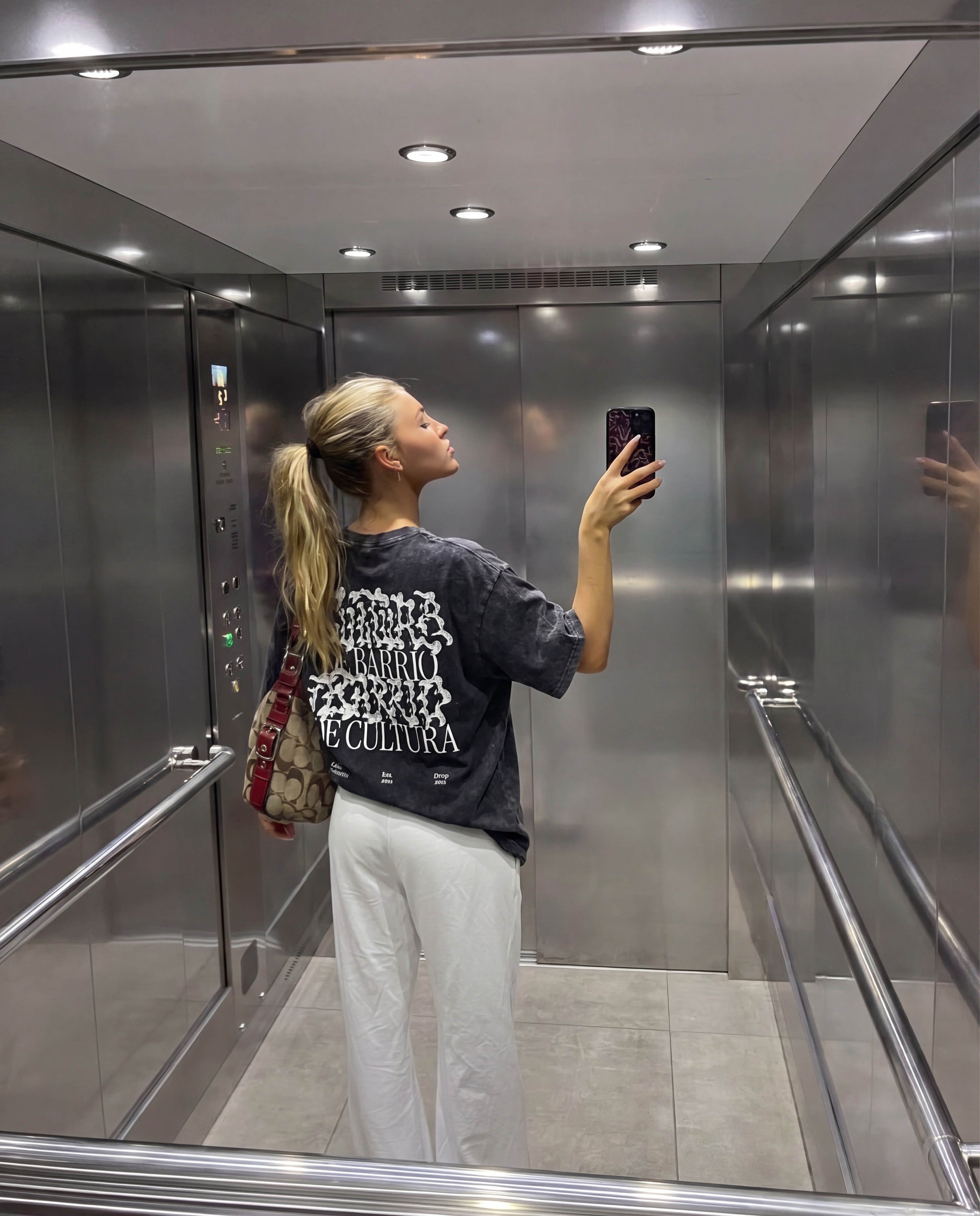 Remera Cultura Oversize
